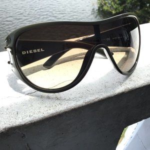 Diesel Oversized Wrap Sunglasses DS 0073 Plastic Frame 100% UV Protection Unisex